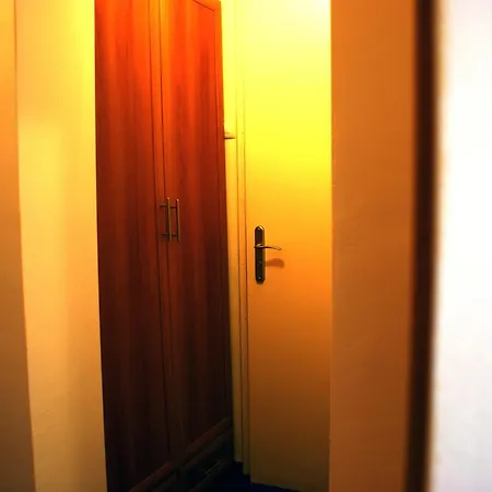 Hotel Atm